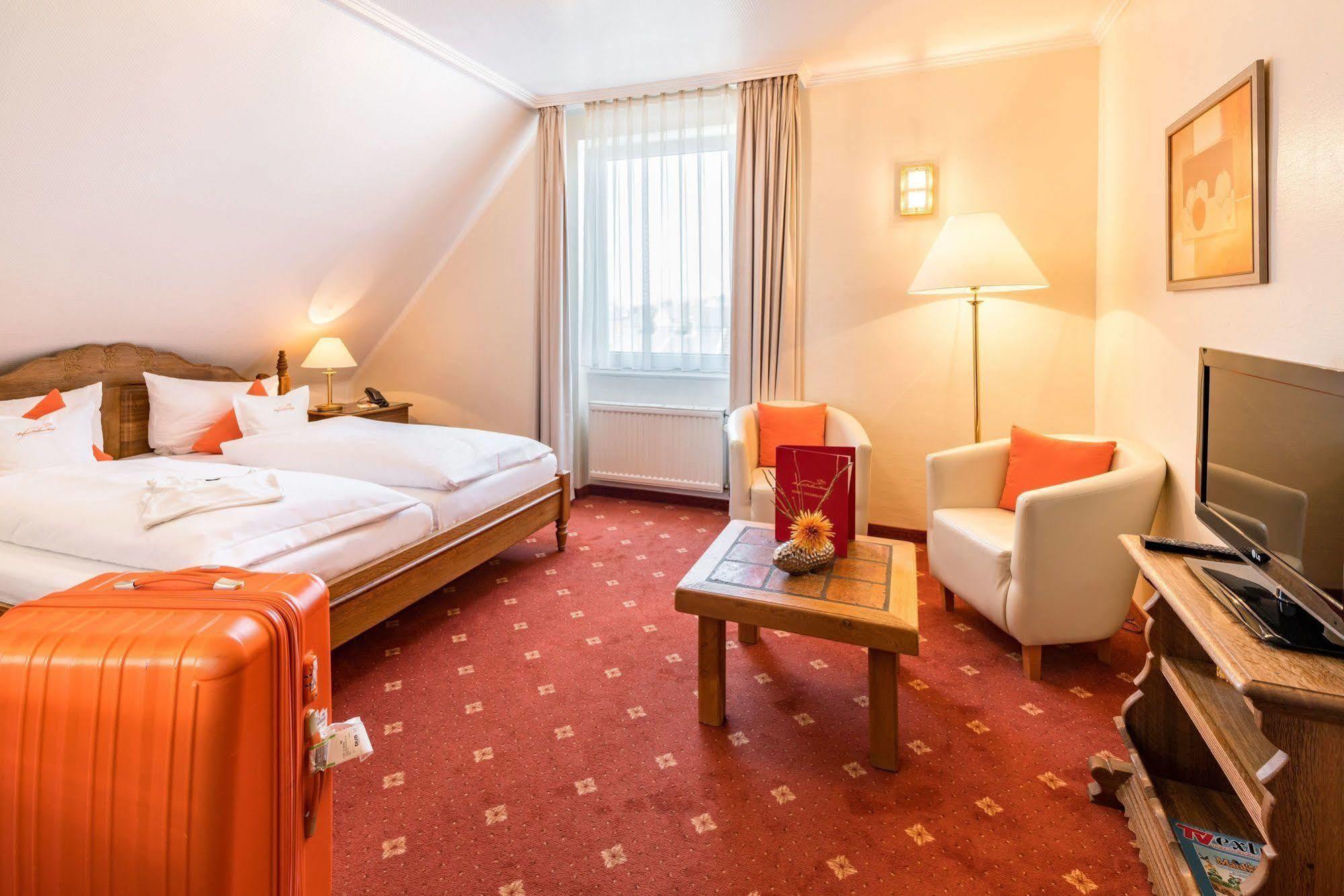 Airport Fashion Hotel Дюселдорф Екстериор снимка